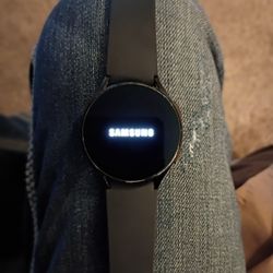 Samsung Galaxy Watch 4