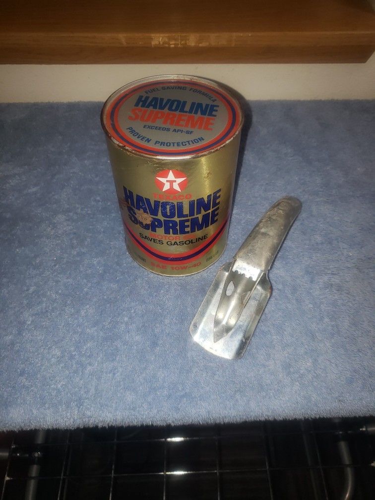 Vintage Motor Oil And Can Opener
