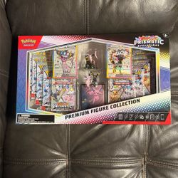 Pokémon Prismatic Evolutions Premium Figure Collection 