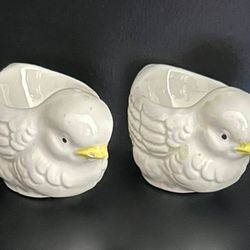 Vintage Pair Of Chicken Egg Cups Porcelain Decor