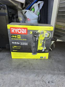 RYOBI ONE+ 18V Straight Finish Nailer (Model P325).