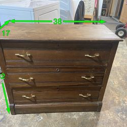 3 Drawer Dresser