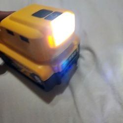 Dewalt Led Light With Usb And D.C. Power. Battery Included.