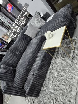 ✨️ Sectionals, 2pc Sofas ✨️ Furniture Queen Bedrooms, Dining Avail