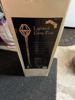 Lighted Lamp Post Indoor/Outdoor