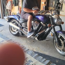 Motorcycle 2004 Yamaha Warrior, 6300 Miles Excellent Shape With Extras