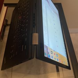 Lenovo ThinkPad X1 Yoga Gen 2 2-in-1 I7-7500U, 8GB LPDDR3, 512GB SSD, W11P