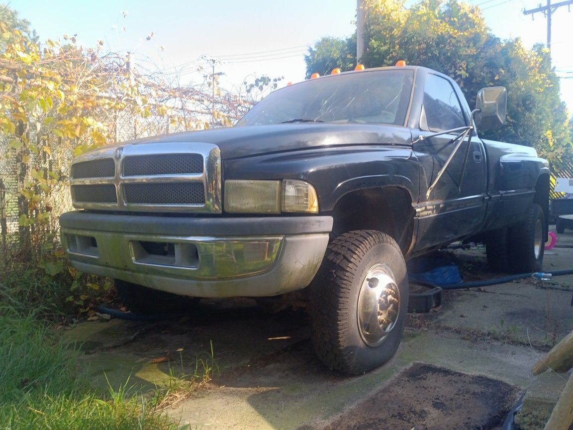 1996 Cummins Diesel Dually 12 Cylinder