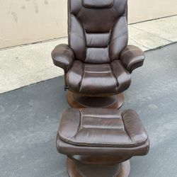 Vintage Swivel Chair With Ottoman
