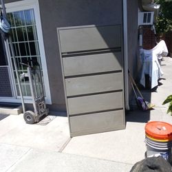 Steel Case 5 Drawer Lateral File Cabinet 