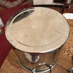 Medium Stainless Steel 13.5 Qt. Stock Pot