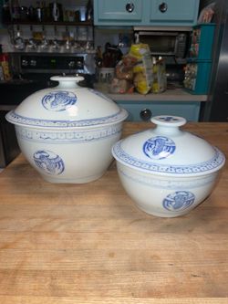 Set of 2 Phoenix motif ‘60’s ceramic serving bowls