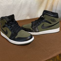 Air Jordan 1 Good Condition/size9.5