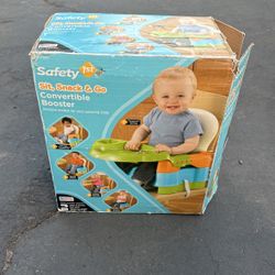 Safety 1st Sit, Snack & Go 5-Mode Feeding Booster, Brights