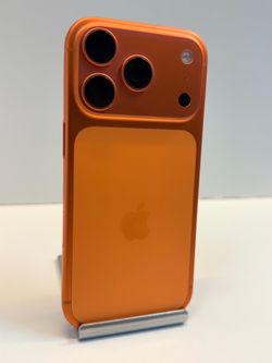 Apple iPhone 17 PRO 256gb. ( Unlocked Phone )