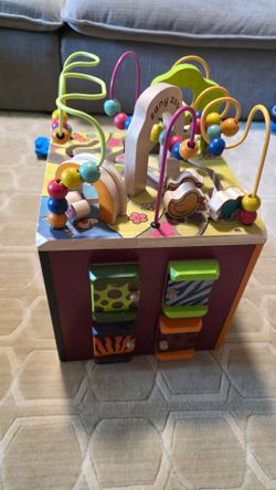 B. Toys Zany Zoo Wooden Activity Cube