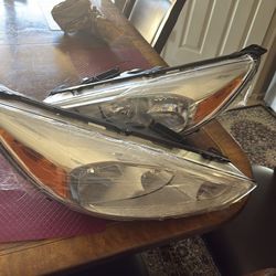 Headlights for 2019 to 2021 Nissan Altima 240