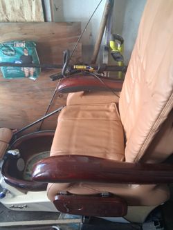 Pedicure lounger