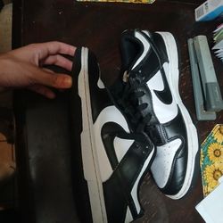 Nike Panda Dunks 