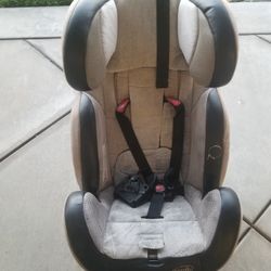 Baby Carseat-booster