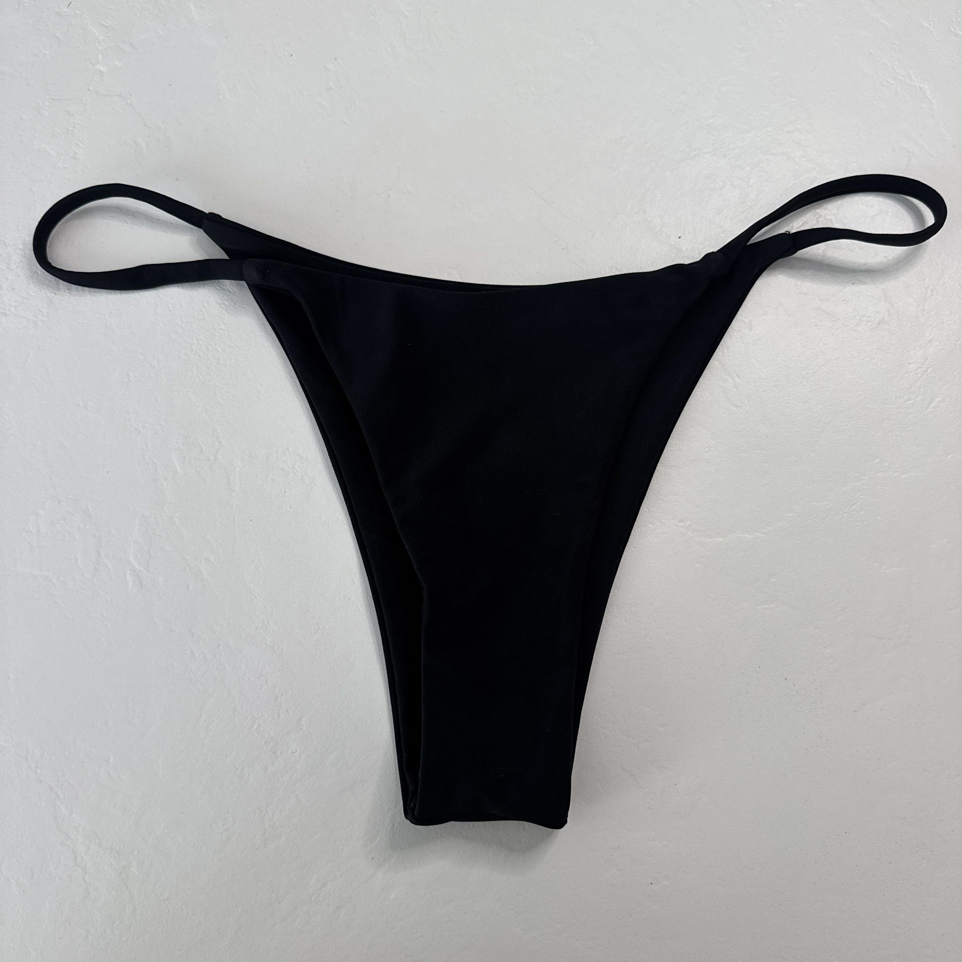 BLACK BIKINI BOTTOM SIZE XS
