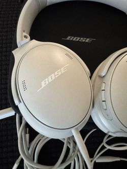 Bose Bose QuietComfort Bluetooth Wireless Noise Cancelling Headphones - White