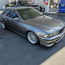 2003 BMW 525i