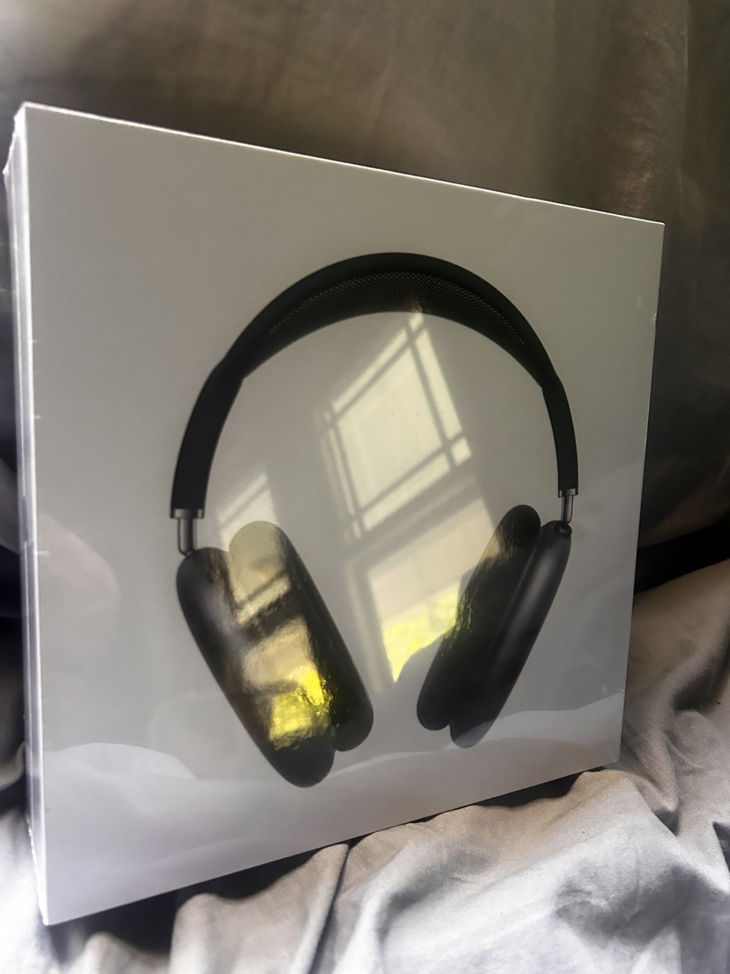 Airpod Max With noise cancellation