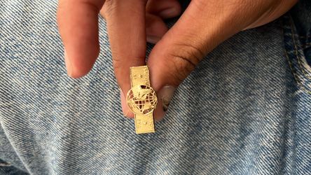 The world is yours gold ring