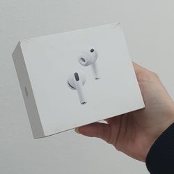 Apple - AirPods 4 with Active Noise Cancellation - White (Brand New) New