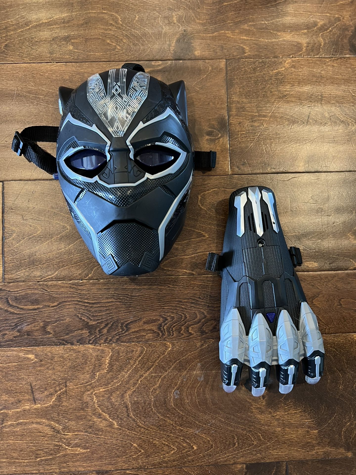 Black Panther Mask And Claw