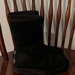 UGG Size 7 Women 