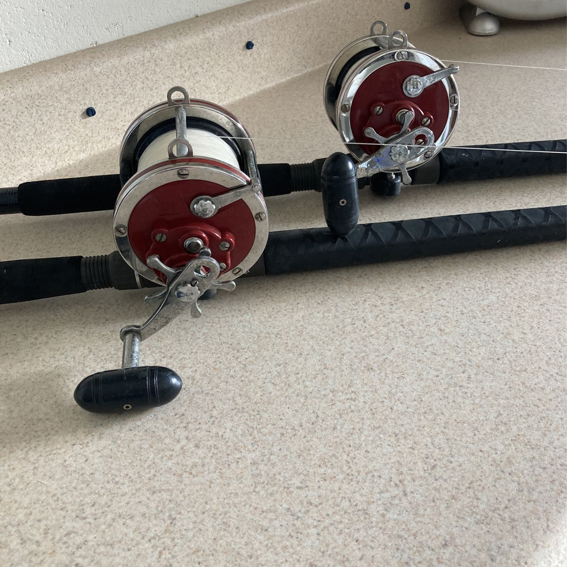 Penn 114H (PAIR) Special 6/0 Senator Reelsi W/Rods