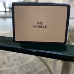 REAL FLAWLESS WEITHLESS PERFECTING FUNDATION