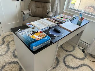LIKE NEW OFFICE DESK