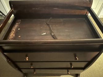 Free Baby Changing Table