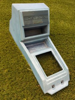 Nissan/ Datsun 720 Center Console