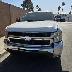 2010 silverado 2500 diesel