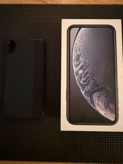 Apple iPhone XR Black with Case