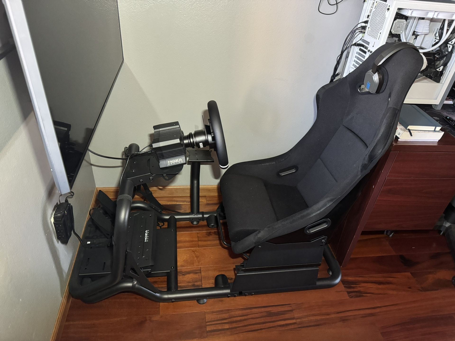 Racing Simulator Sim w/ Steering Wheel & Pedals for Sale in Laguna ...