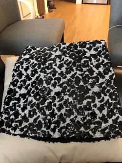 Brand New Guess sequin skirt