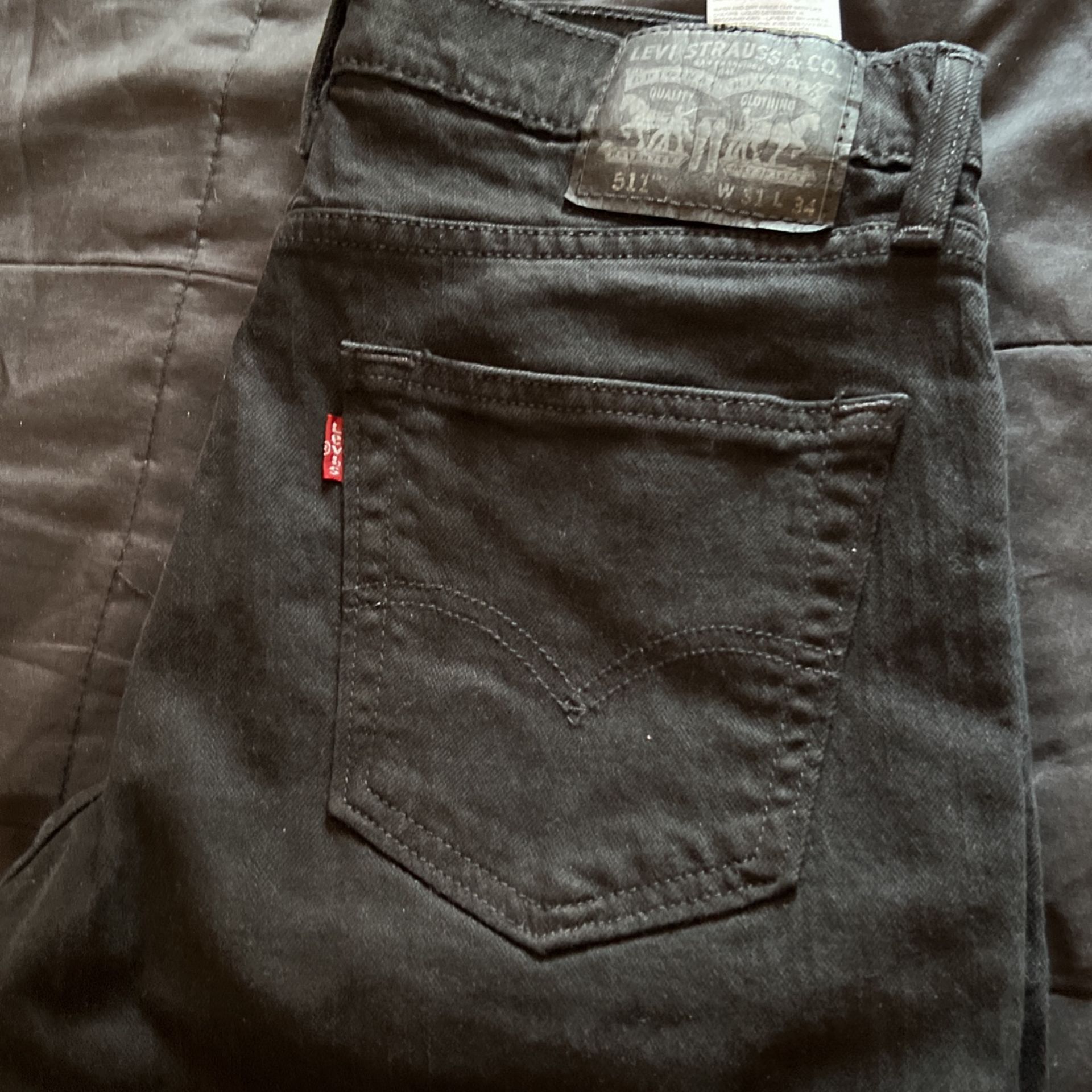 31x34 Black Levi Jeans