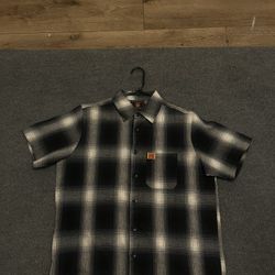 Dark Blue and White Checkered Short Sleeve FB County Button-up Flannel size Medium