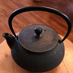 Tetsubin Japanese Cast Iron Tea Kettle