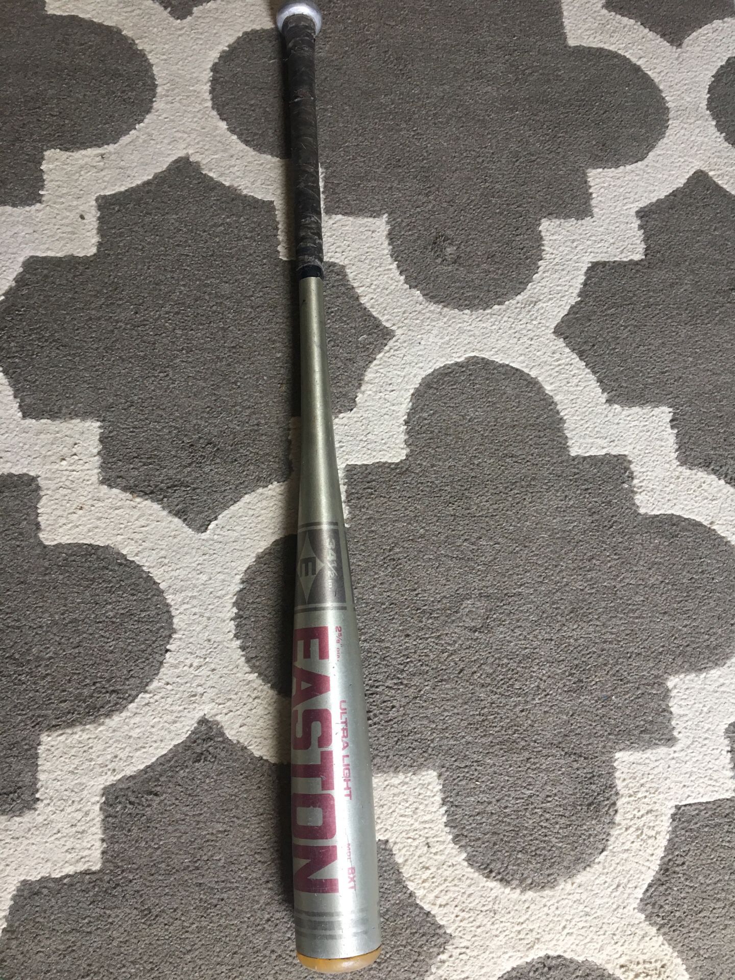 Easton old model ultra light baseball bat 34.5”,29.5oz