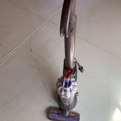 Dyson dc50