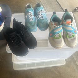 nike shoes lot