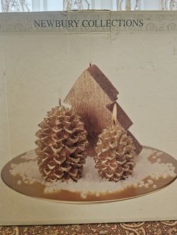 Christmas Decoration Golden Candle and Snow