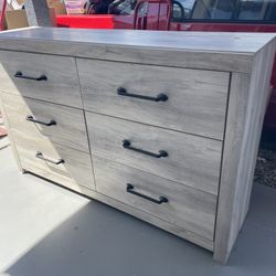 Dresser 6 Drawers 