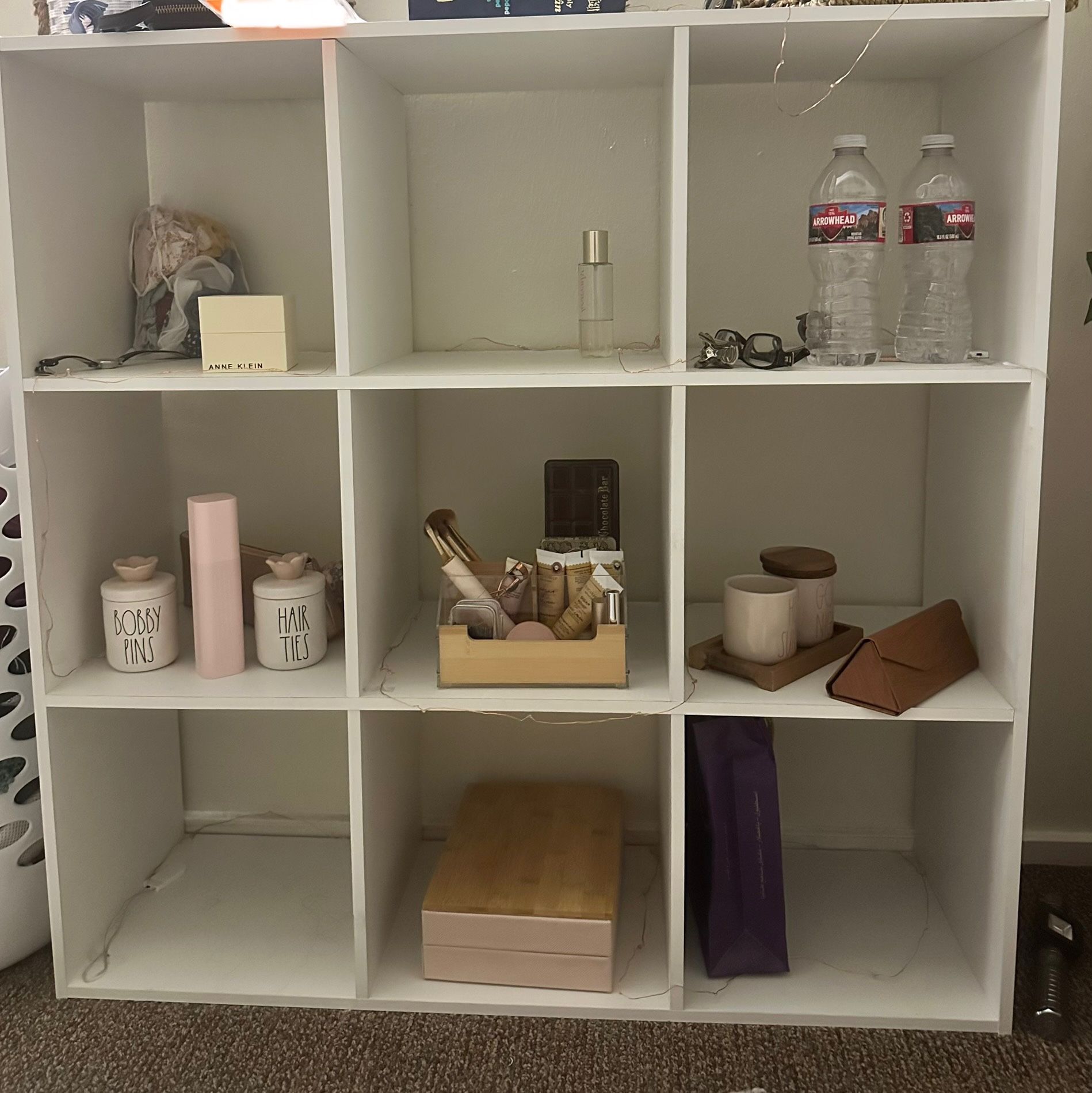 White Shelf